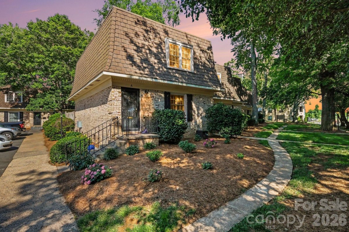 2235 Rexford Road