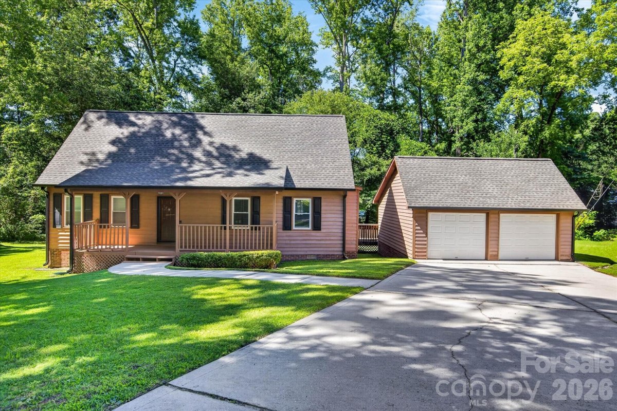 4881 Hickory Nut Court