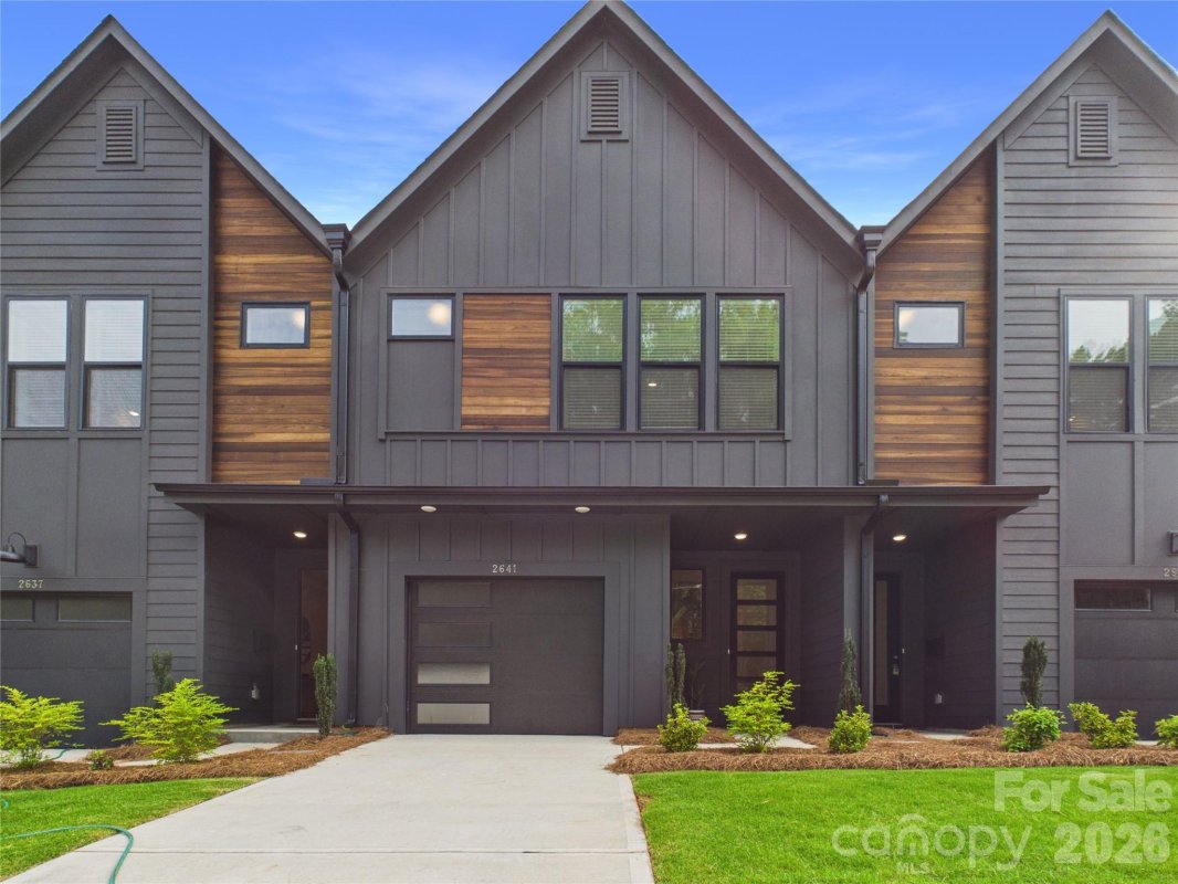 2641 Ravencroft Drive