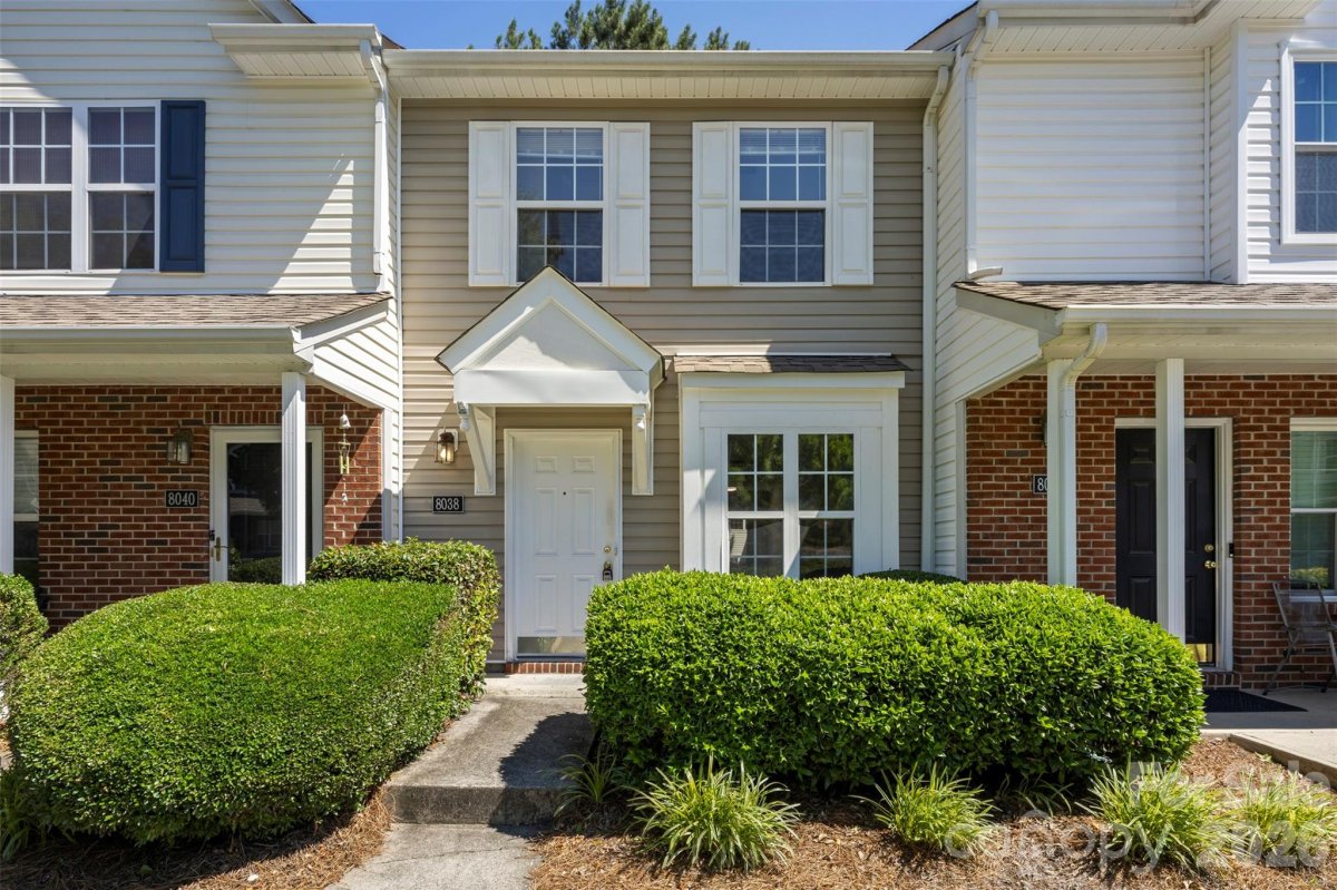 8038 Kennet Lane