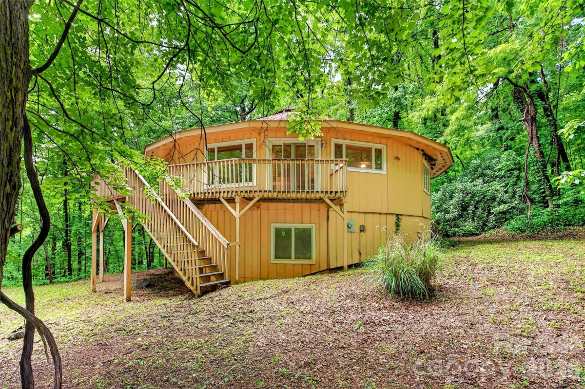 1614 Gateway Parkway