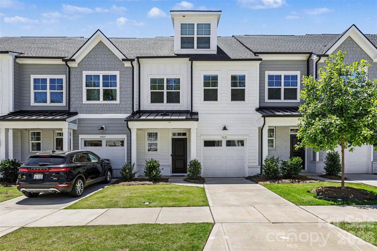 9521 Munsing Drive