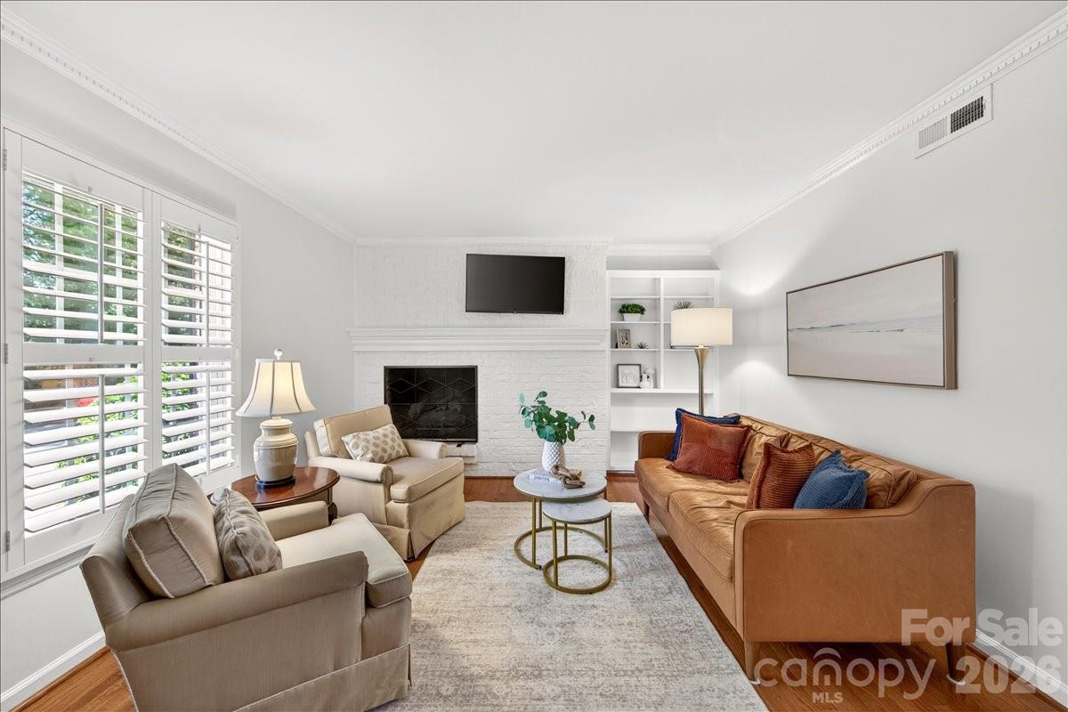 2229 Rexford Road