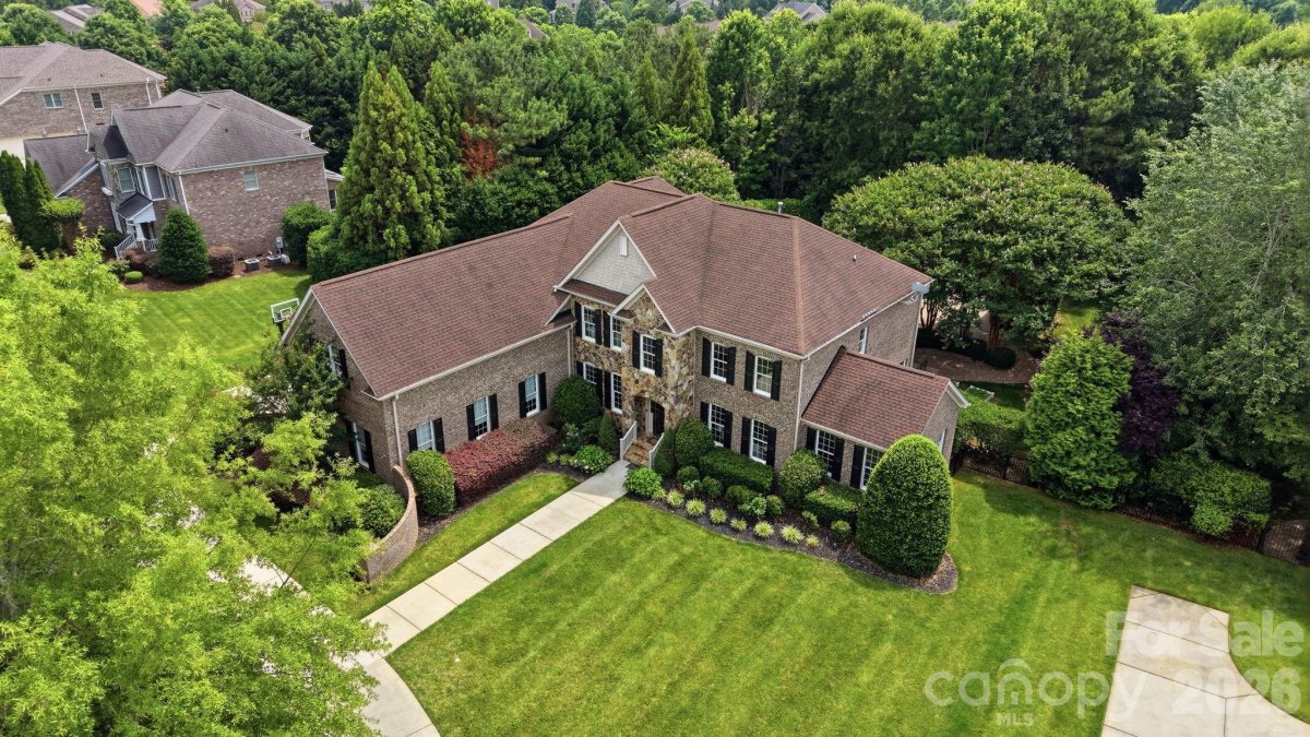 6009 Autumn Blossom Lane
