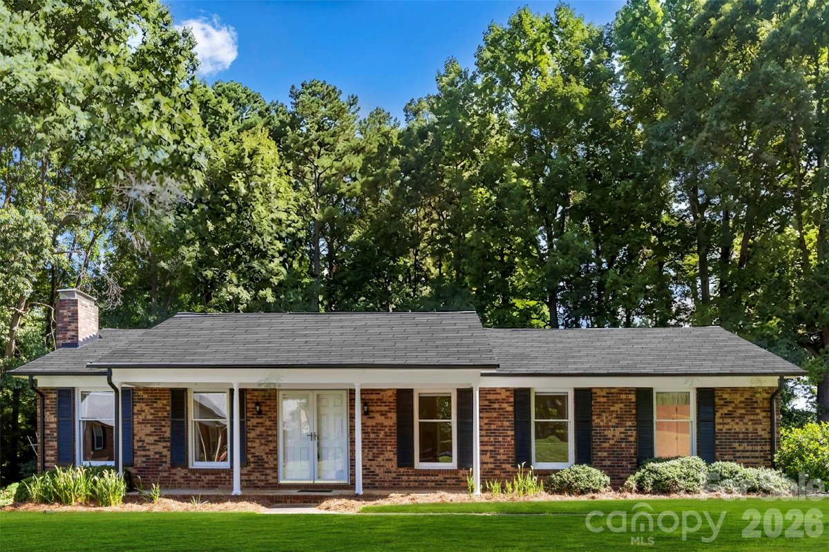2410 Sandlewood Drive