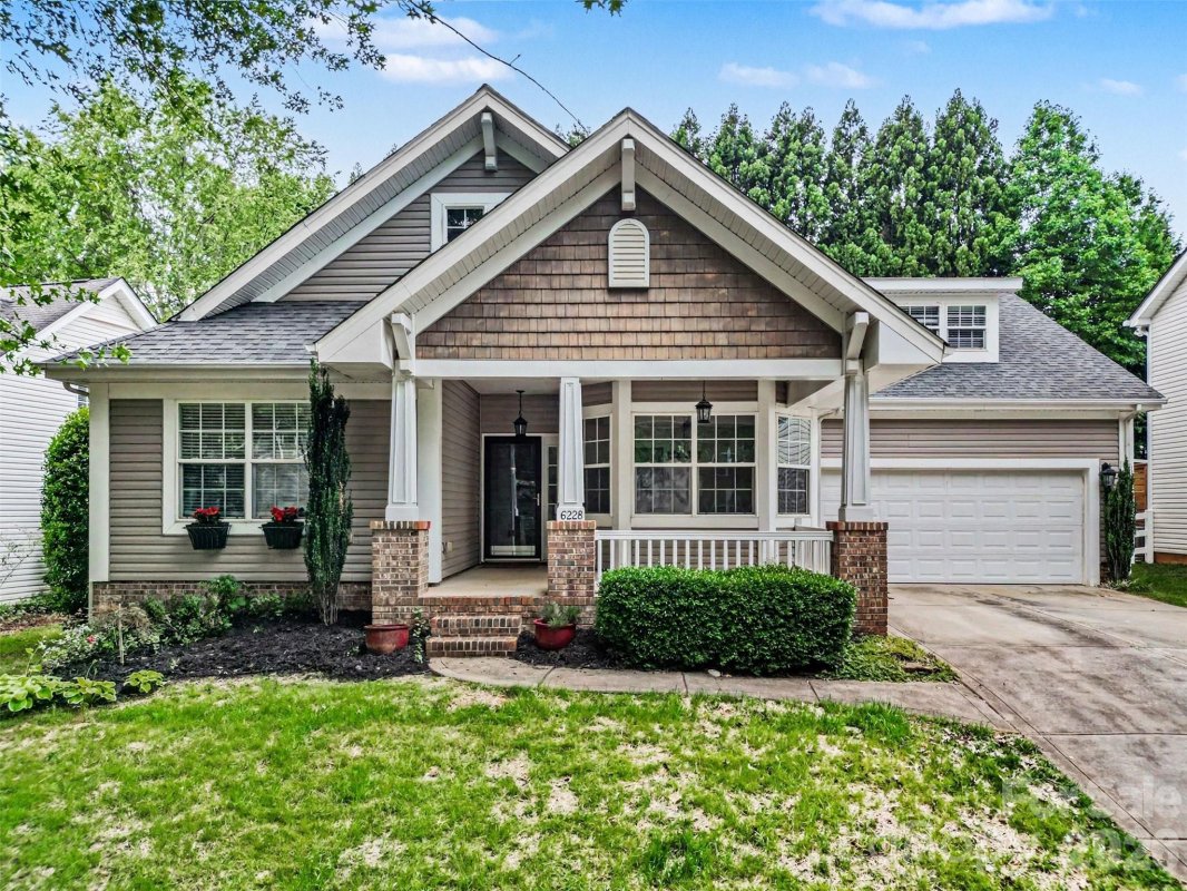 6228 Colonial Garden Drive