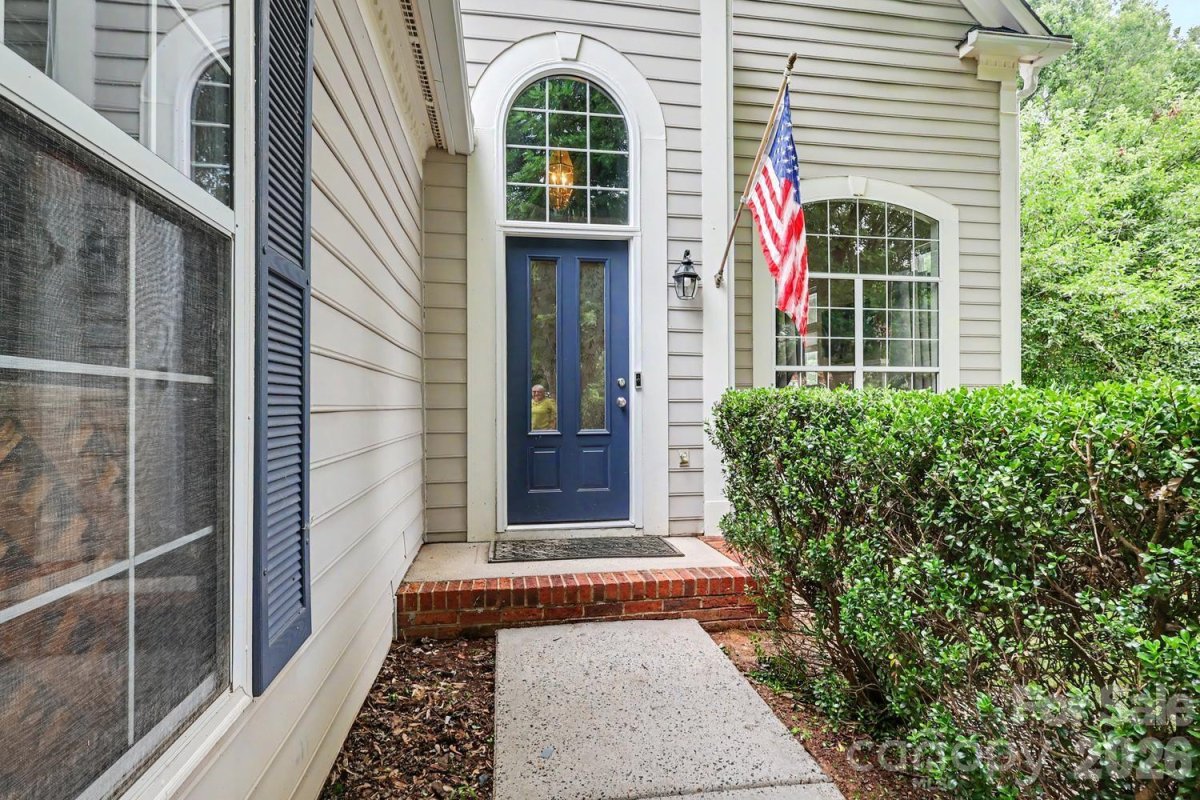 4710 Kirkgard Trail