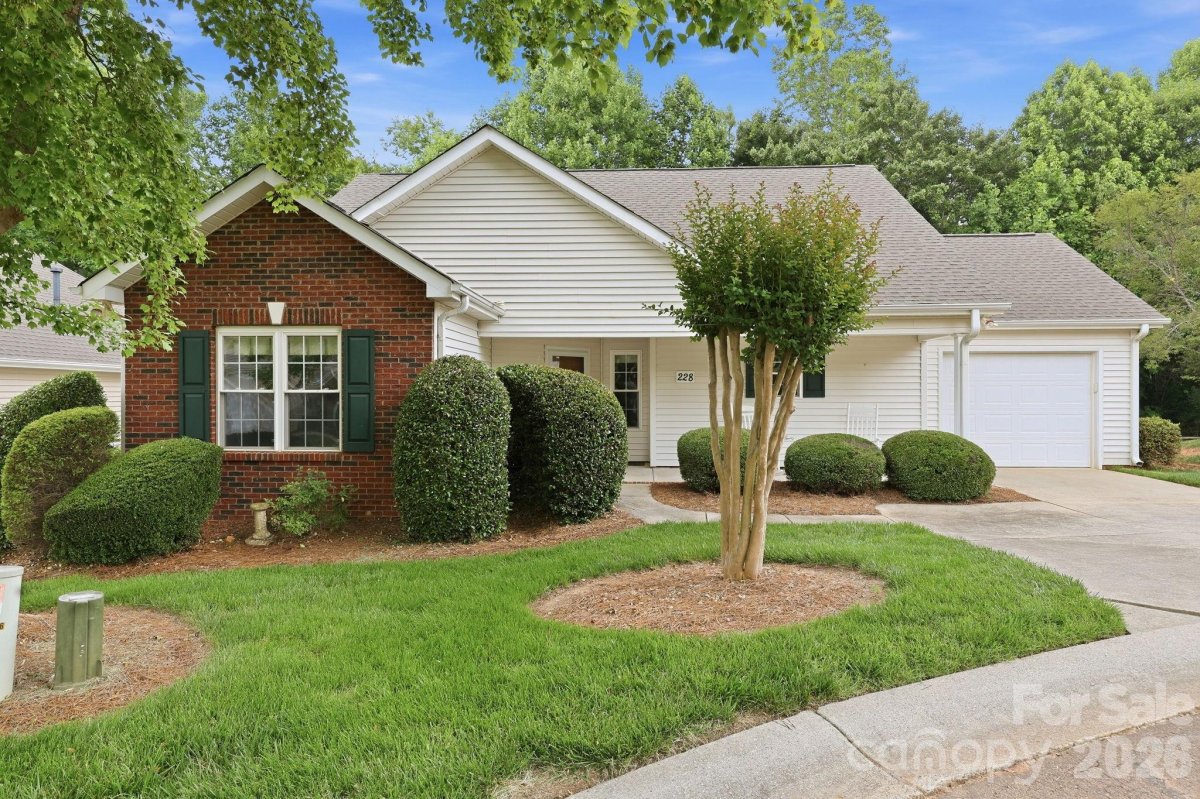 228 Oak Village Parkway