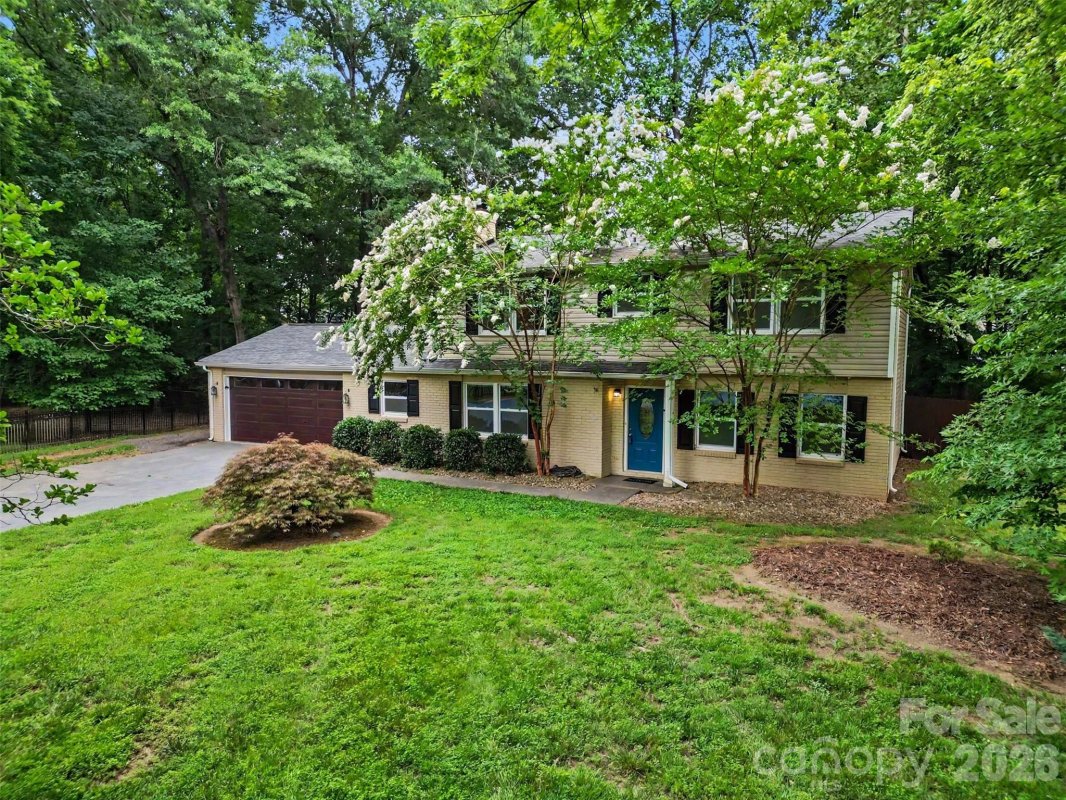 7111 Cedar Lake Court