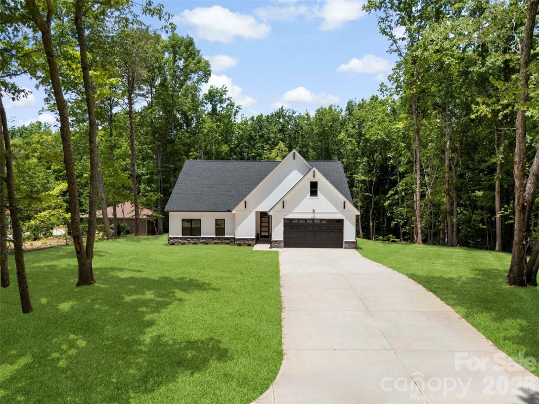 4523 Binwhe Lane