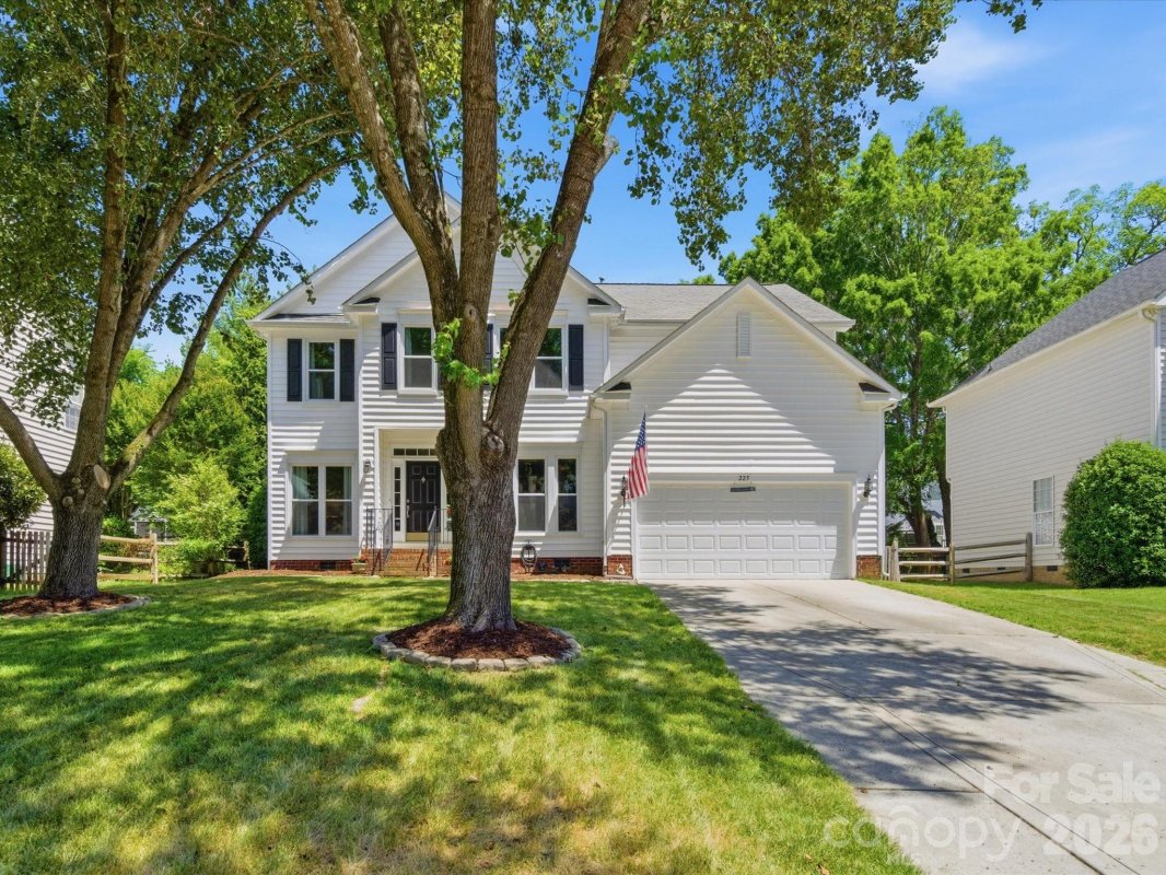 225 Tyndale Court
