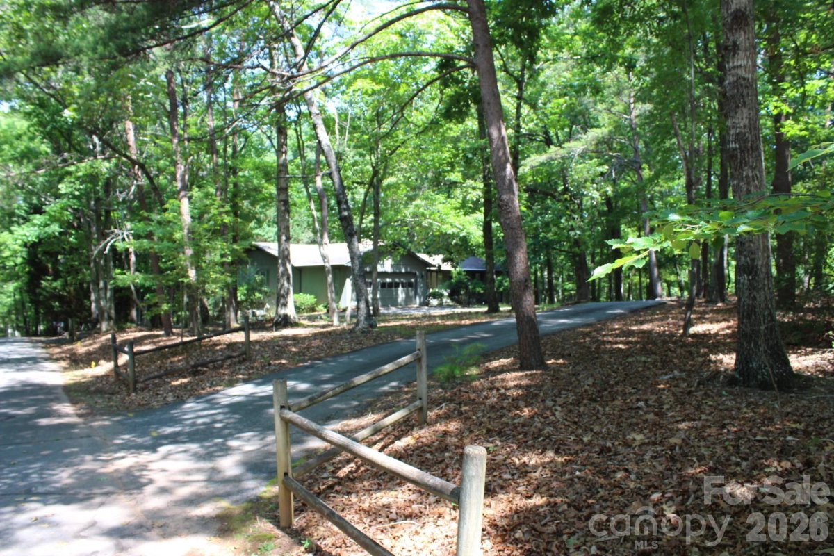 30 Oak Lane