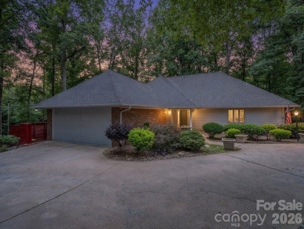 1810 Arbor Way Drive