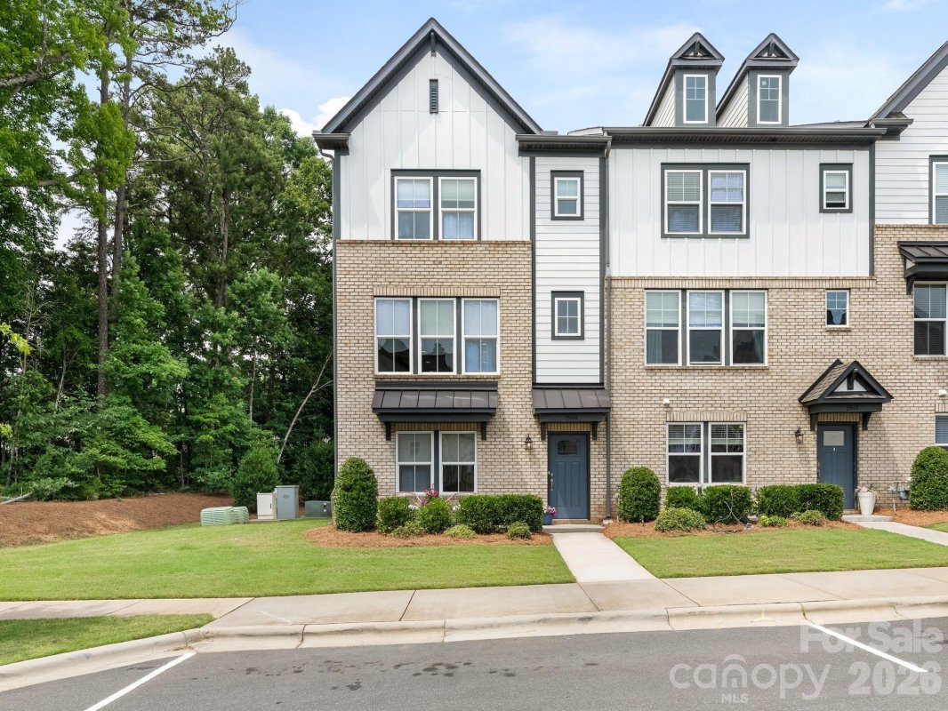 15004 Bayou Drive