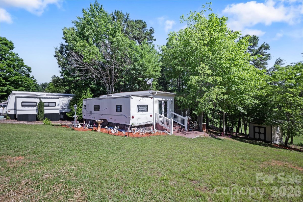 107 Dove Lane