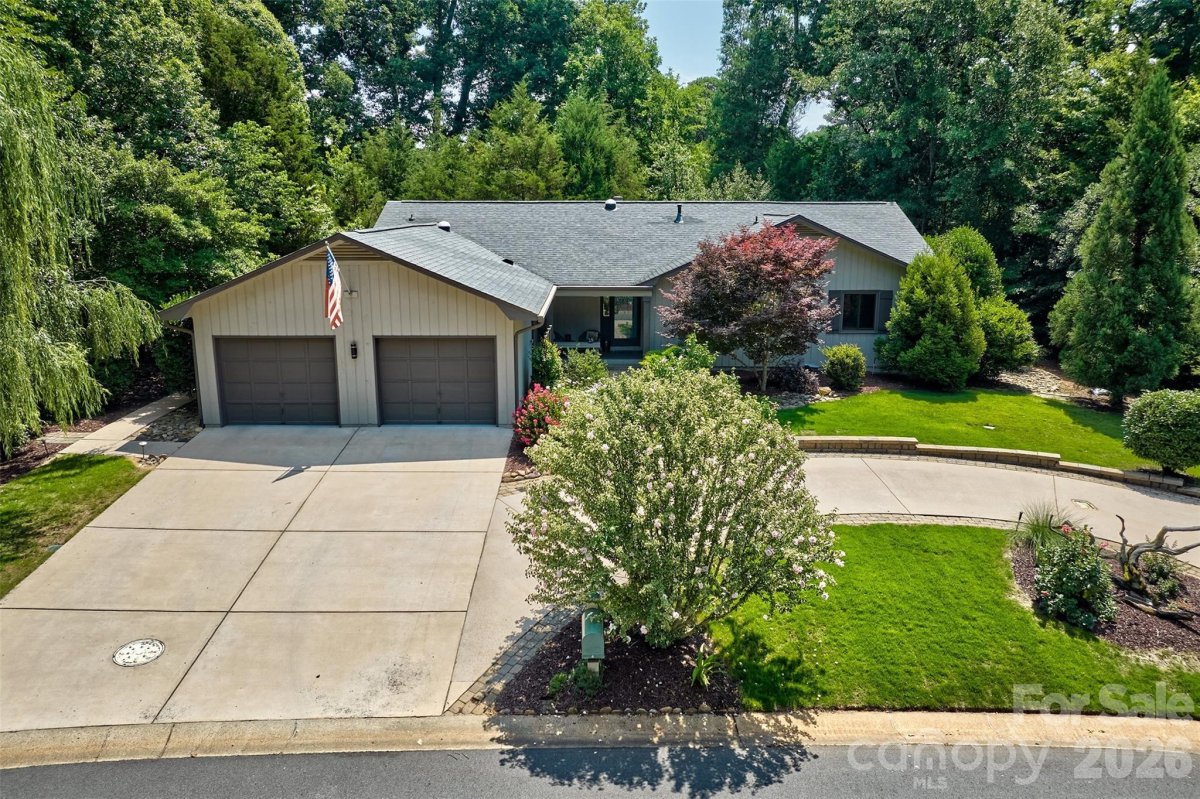 4 Catawba Ridge Court