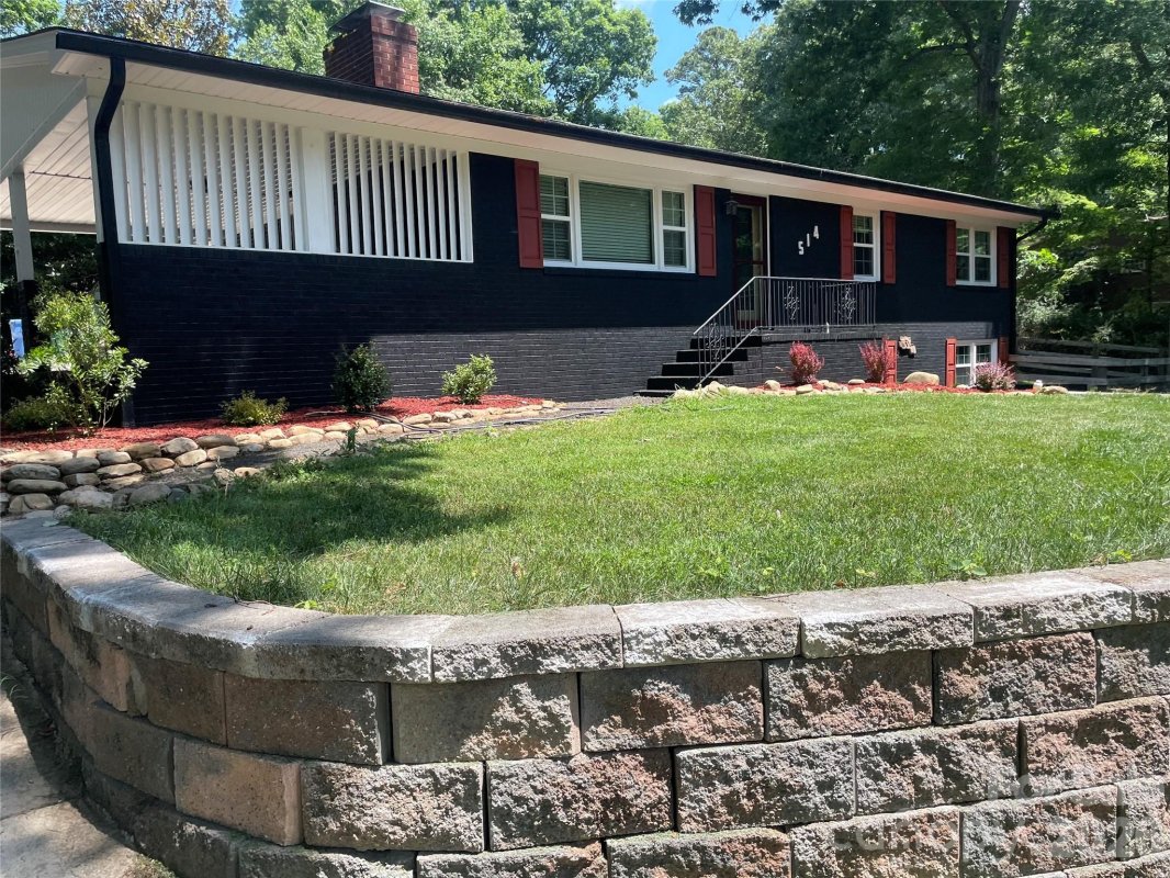 514 Crestview Drive