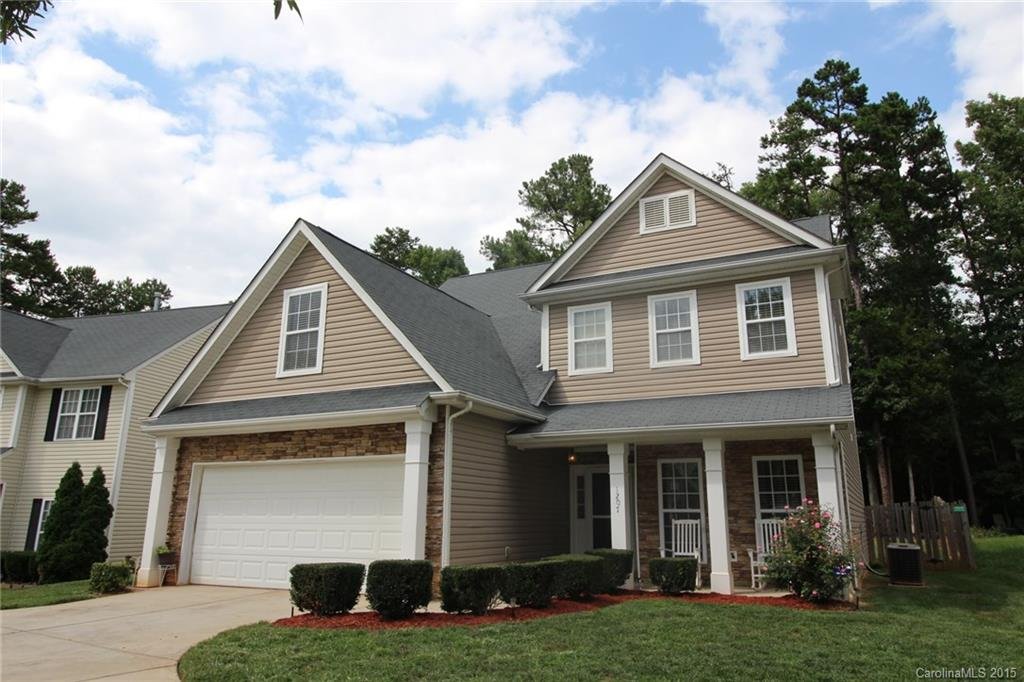 1207 Oakdale Commons Court