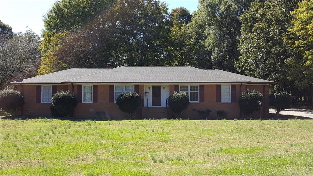 1404 Lakeview Drive