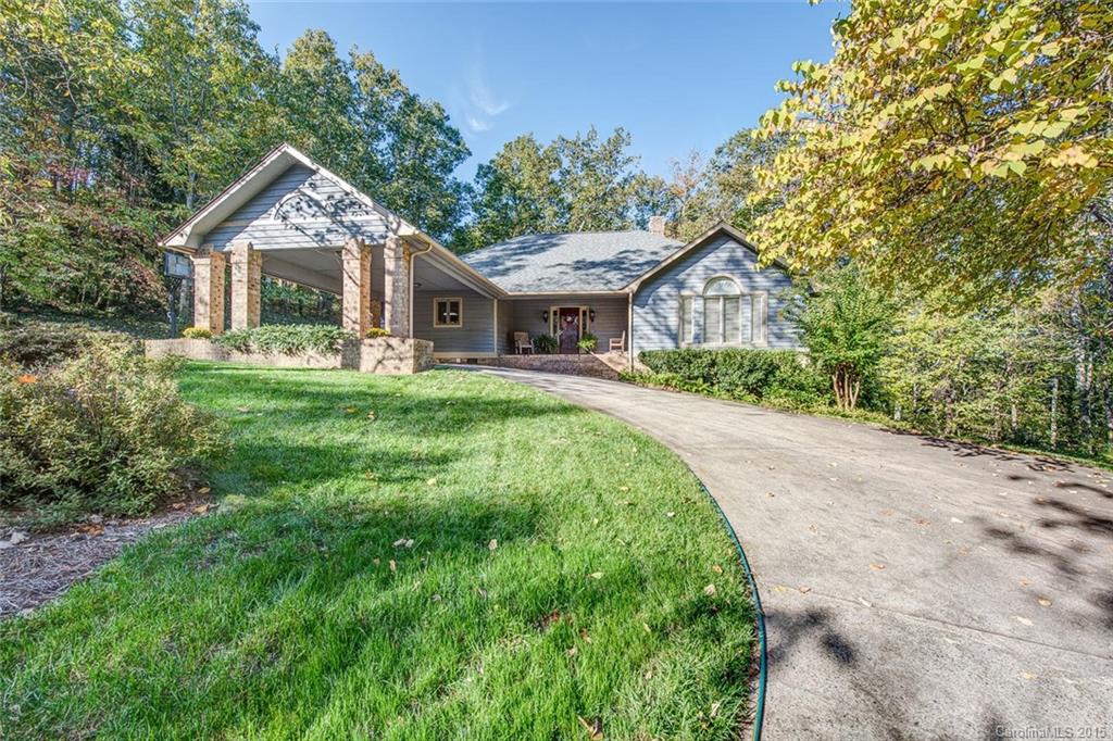 215 Eagles Walk