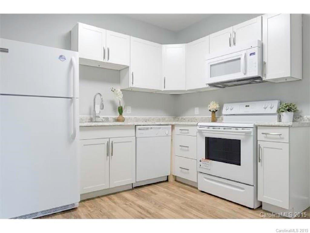 2633 Kenhill Drive