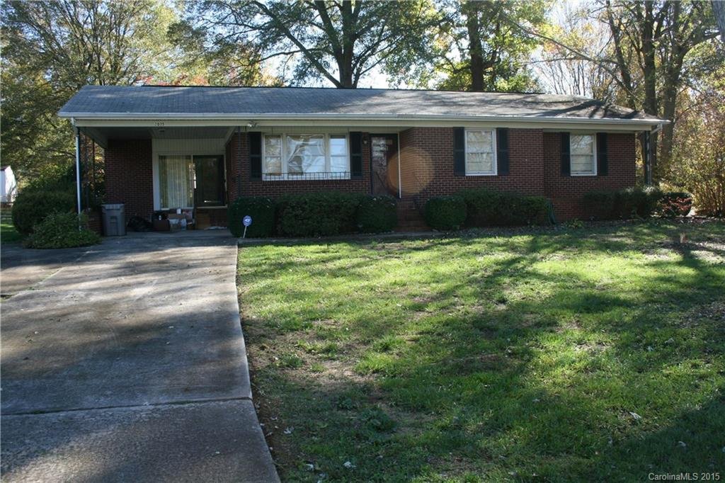 2035 Helen Drive