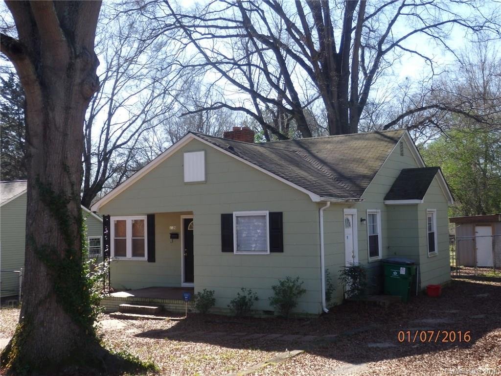 1120 Meadow Lane