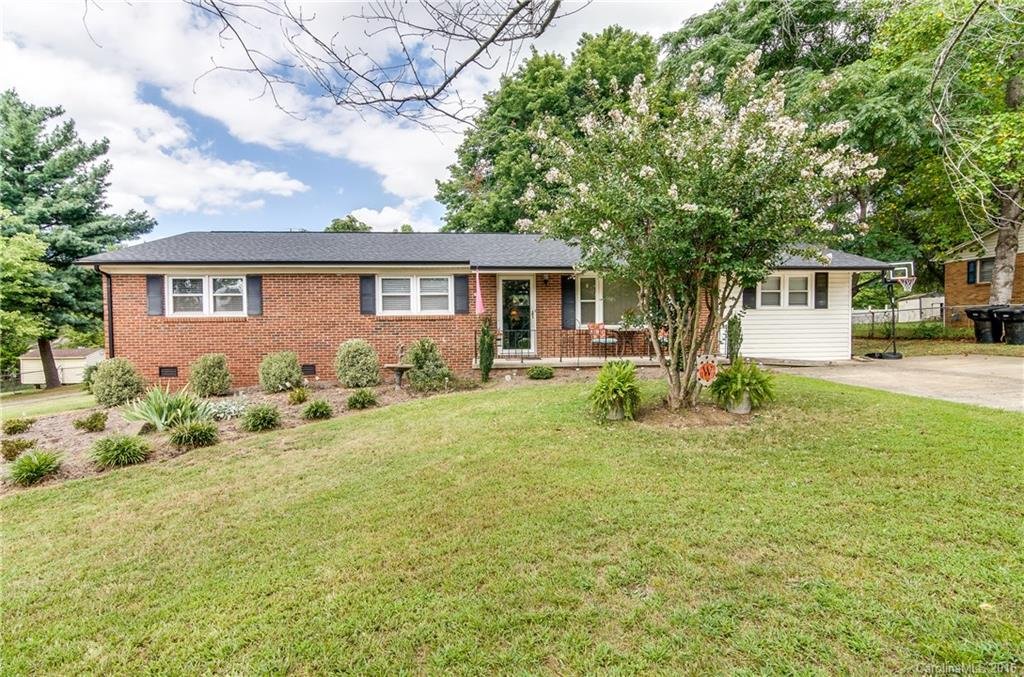 2506 Fairgreen Drive