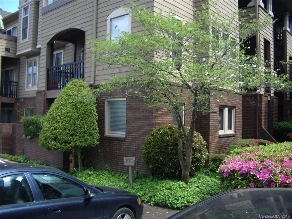 1101 Morehead Street 25