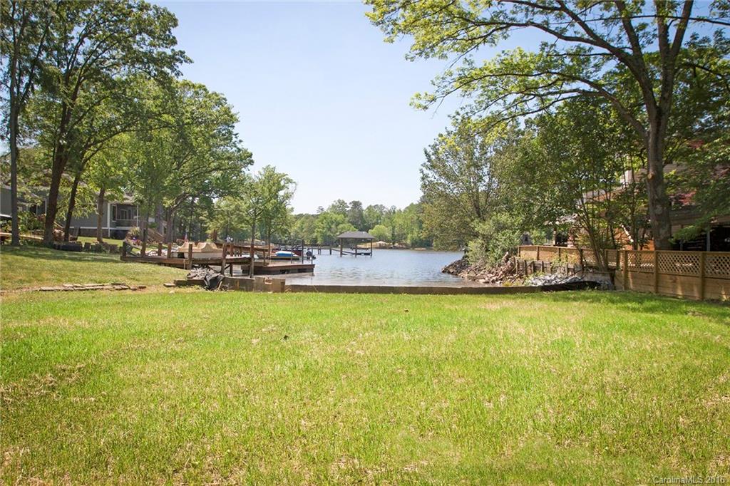 5587 Riverfront Road