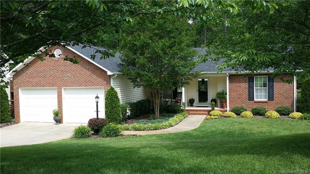 1109 White Water Circle