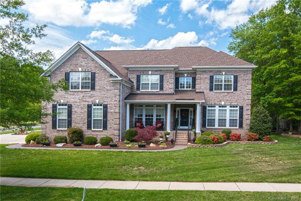 1529 Golden Rain Drive