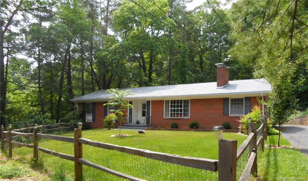 52 Woodbury Road