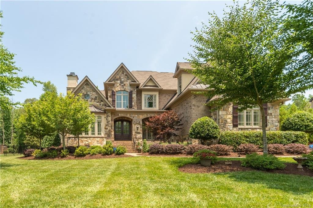 1121 Bromley Drive