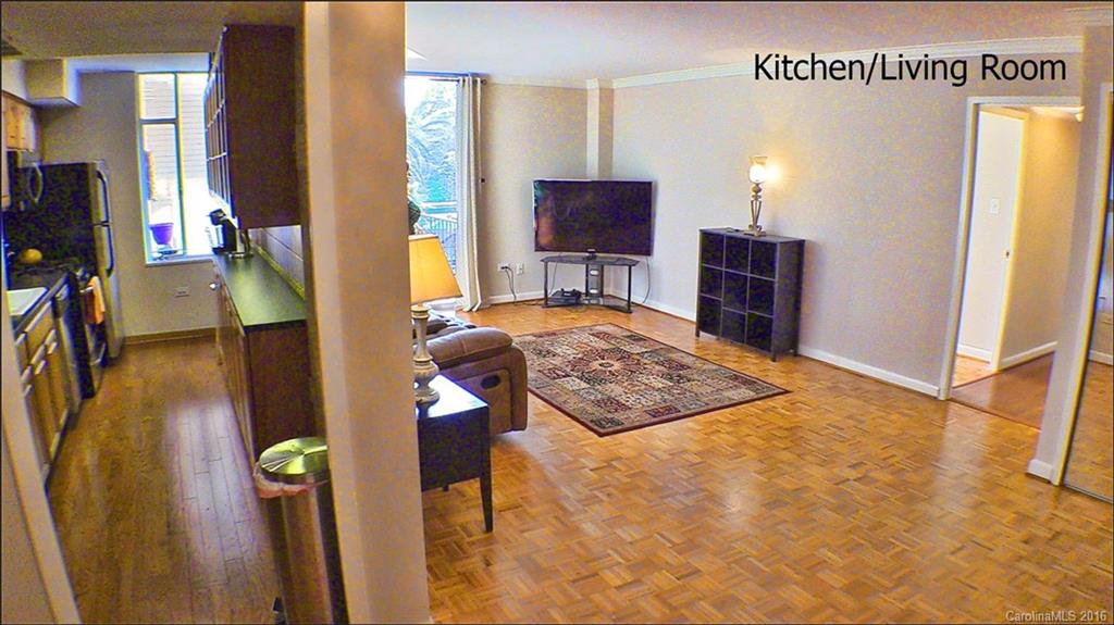 1300 Queens Road 212