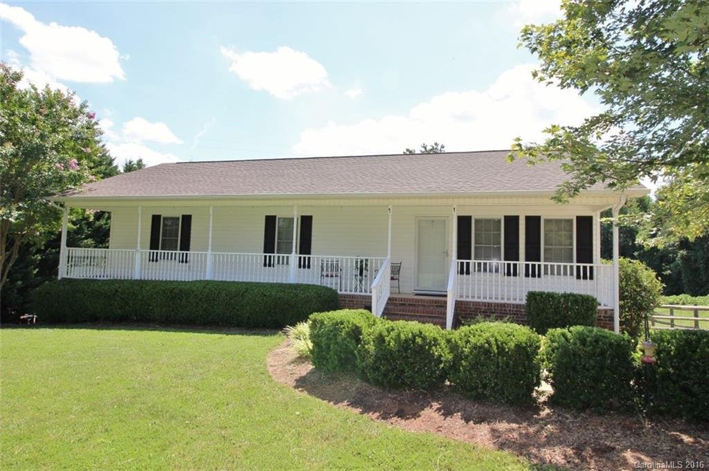 2883 Greenleaf Road