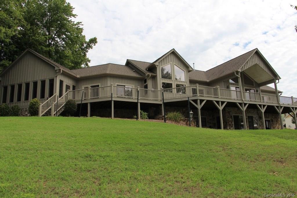 3413 Bay Court