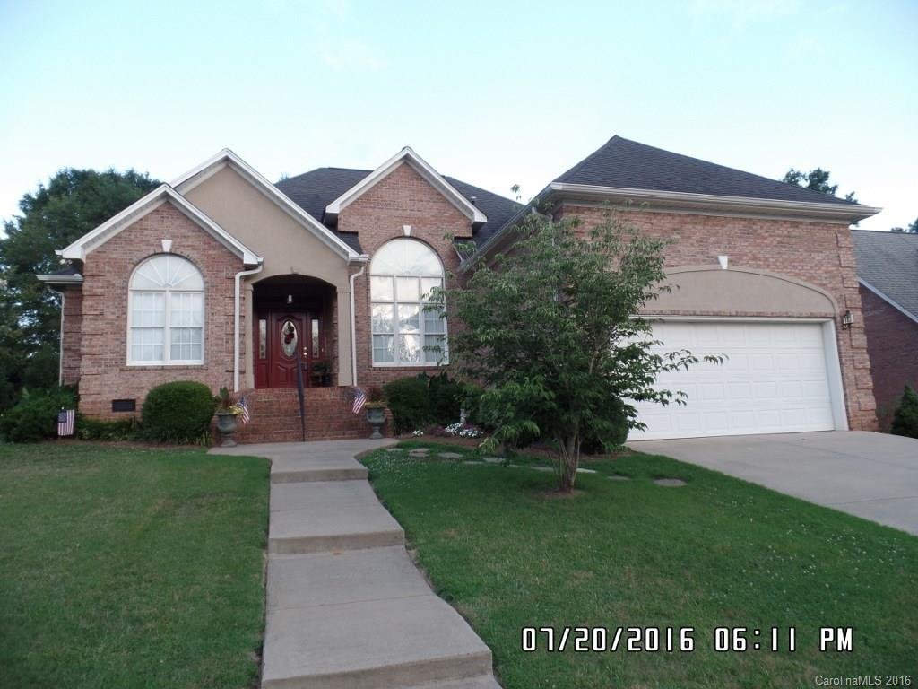 1328 Moonshadow Lane