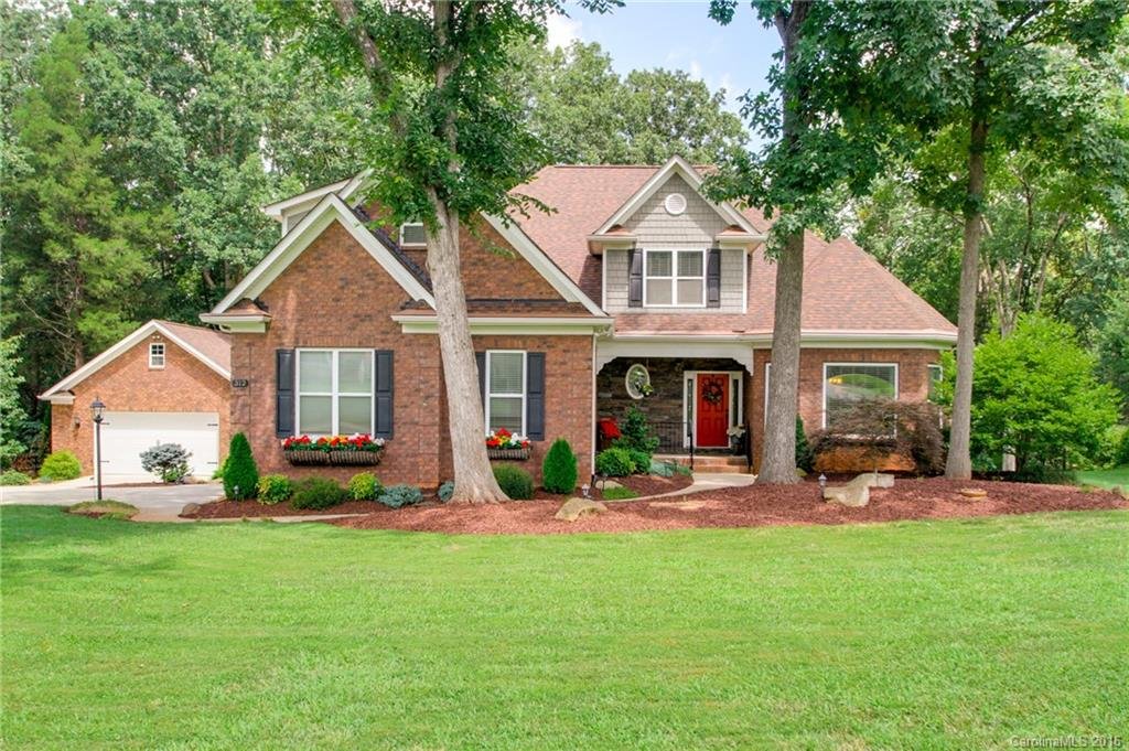 312 Arrow Point Lane