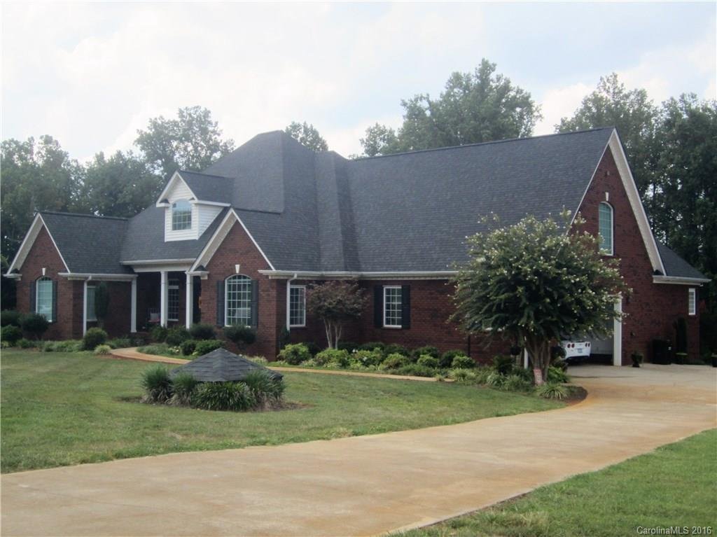 2532 Carriage Lane