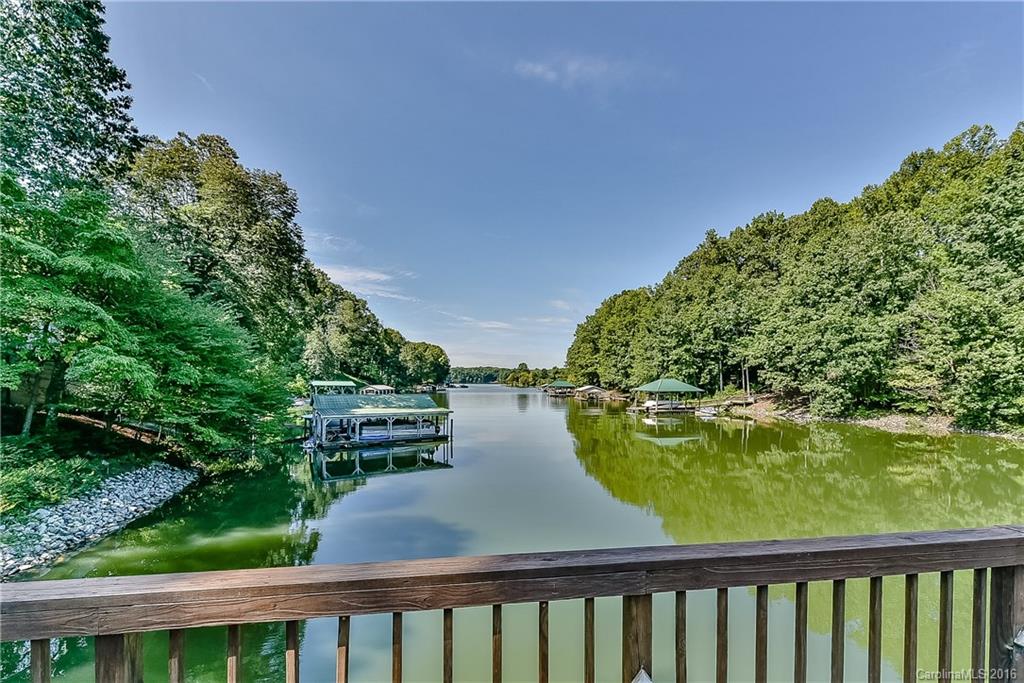 124 Hickory Point Court