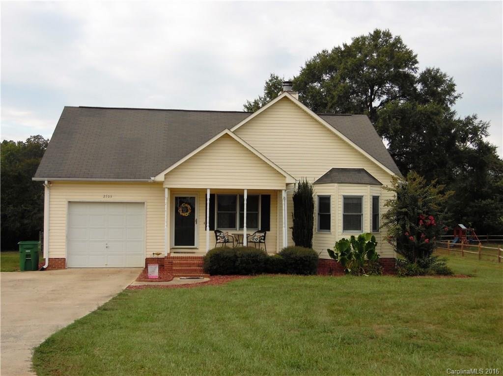 2703 Plantation Way