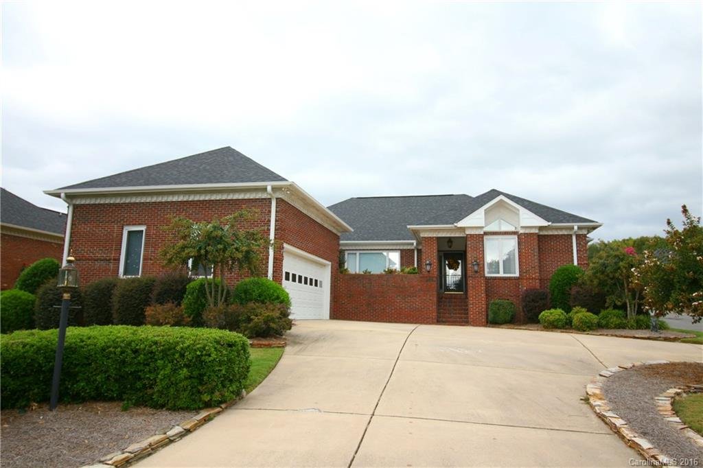 1202 Greenside Drive