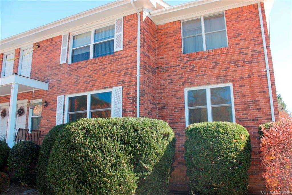 27 Capri Lane 13-D