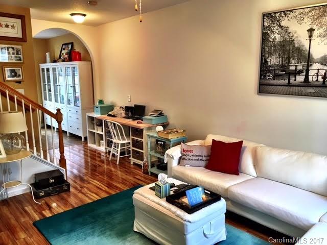 4618 Noel Court 111