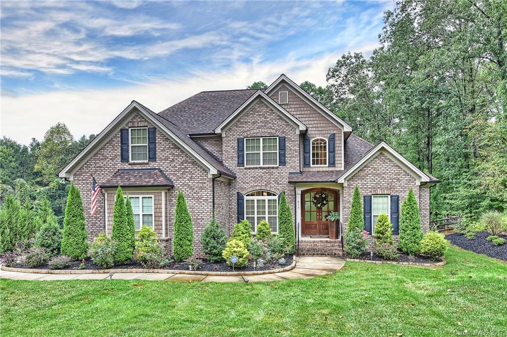540 Arrow Point Lane