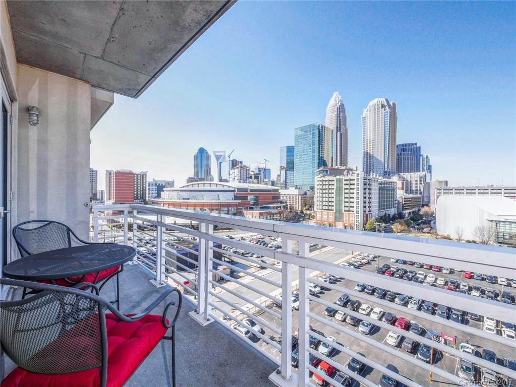 505 E 6th Street 1004