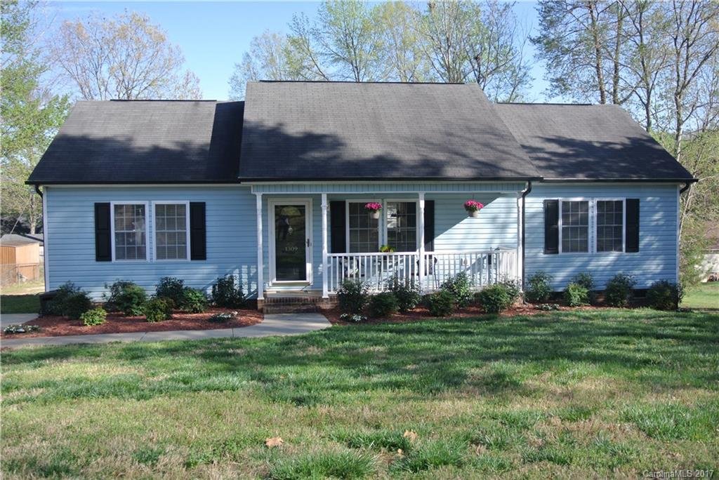 1309 Shady Oak Trail