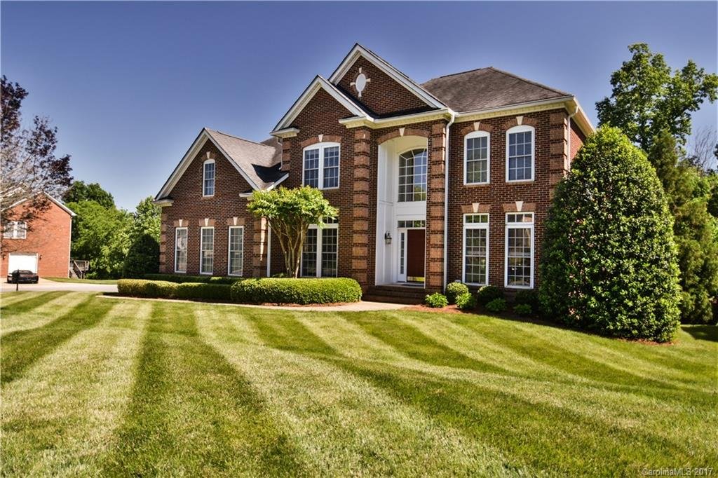 700 Reverdy Court