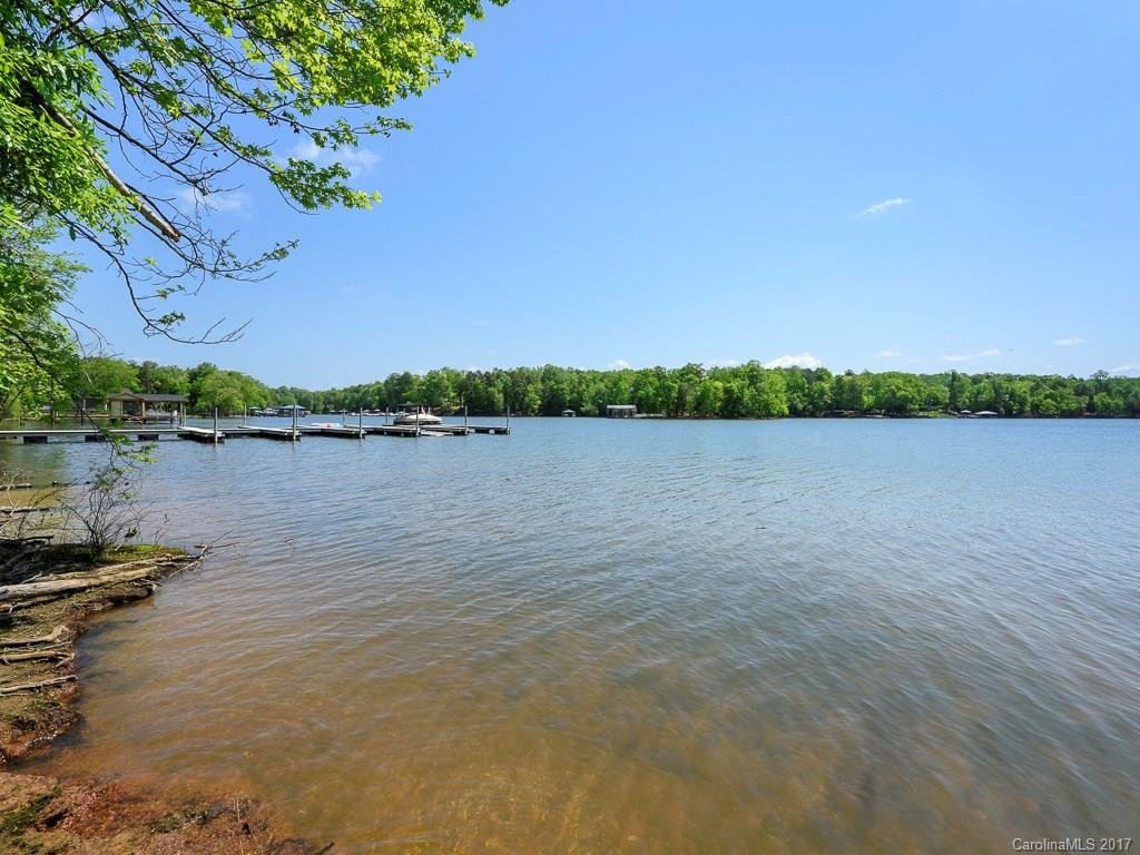 822 Armstrong Road L53